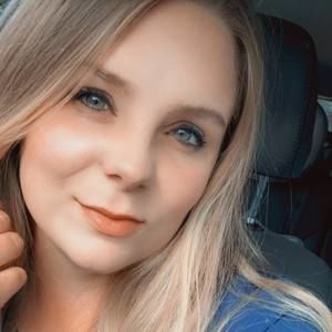 Meet your Posher, Christi